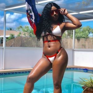 2 piece bathing suit